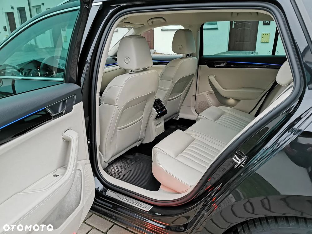 Skoda Superb 2.0 TSI 4x4 DSG L&K - 20