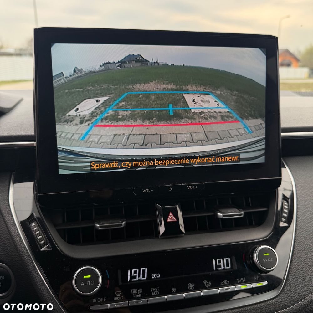 Toyota Corolla 1.8 Hybrid Comfort - 33