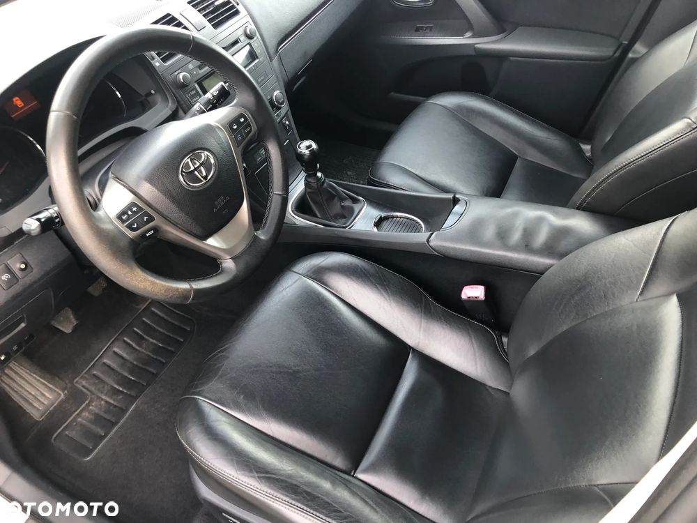 Toyota Avensis 2.0 D-4D Sol plus - 7