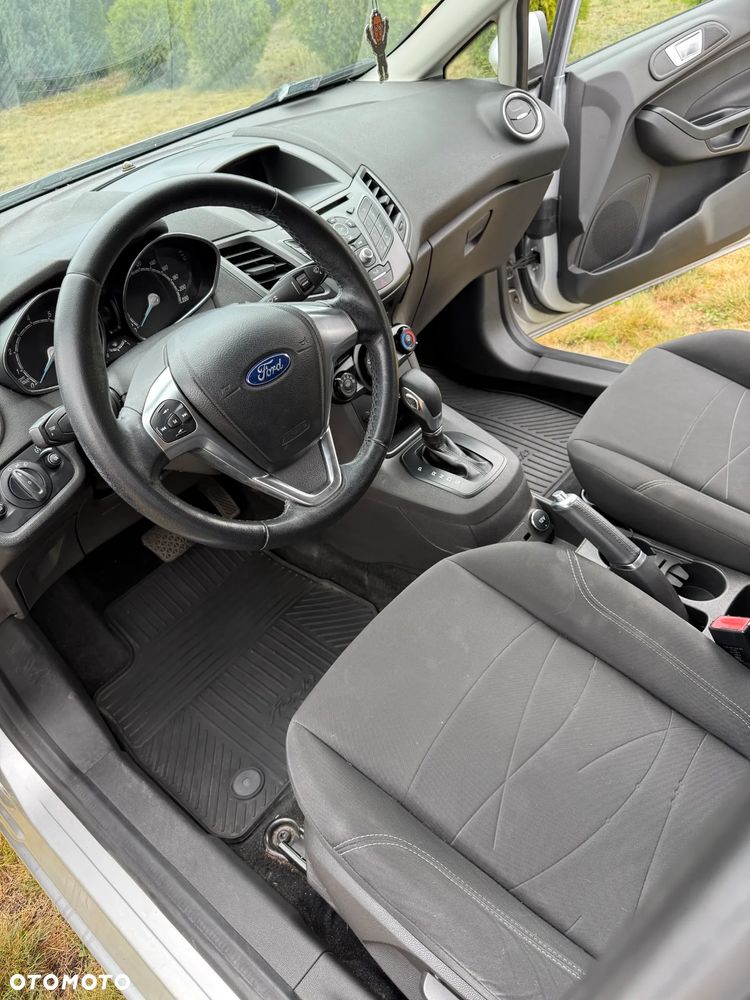 Ford Fiesta - 9