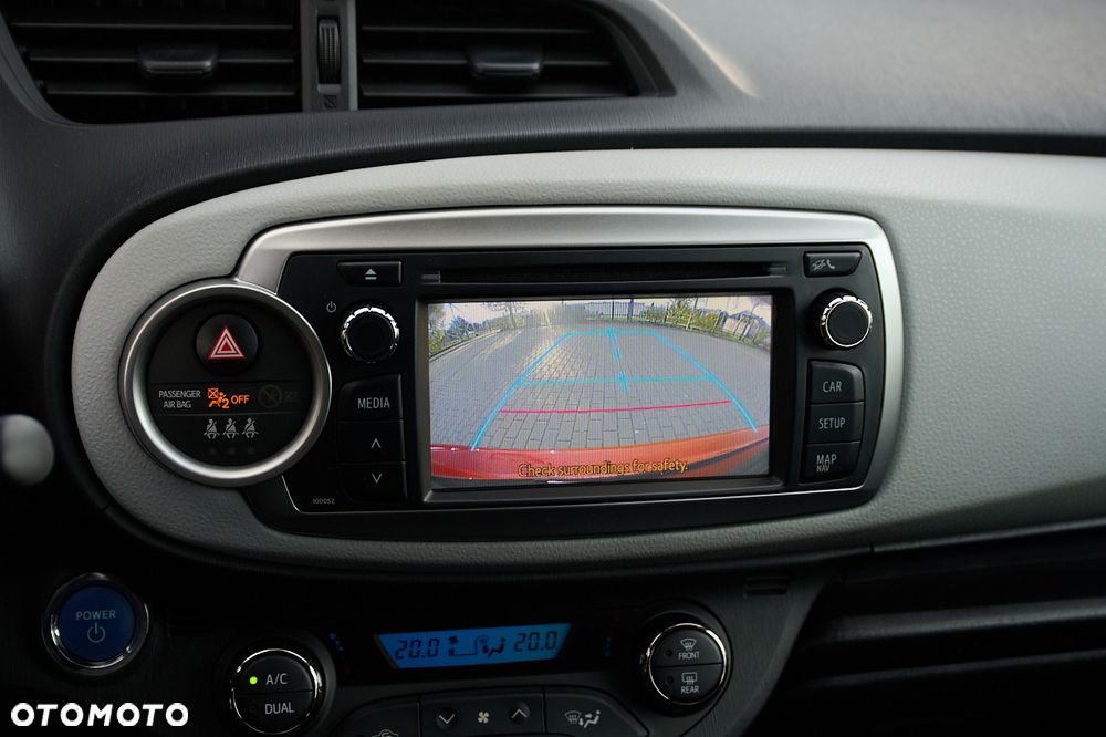 Toyota Yaris Hybrid 100 Premium EU6 - 40