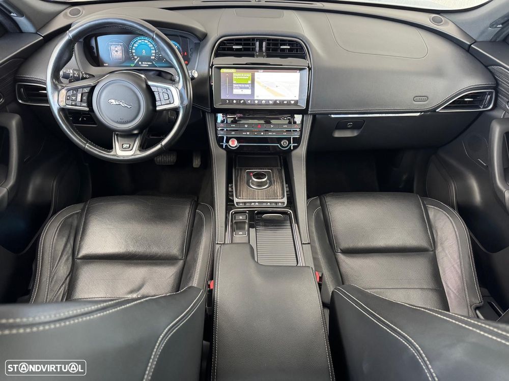 Jaguar F-Pace 20d Aut. Pure - 16