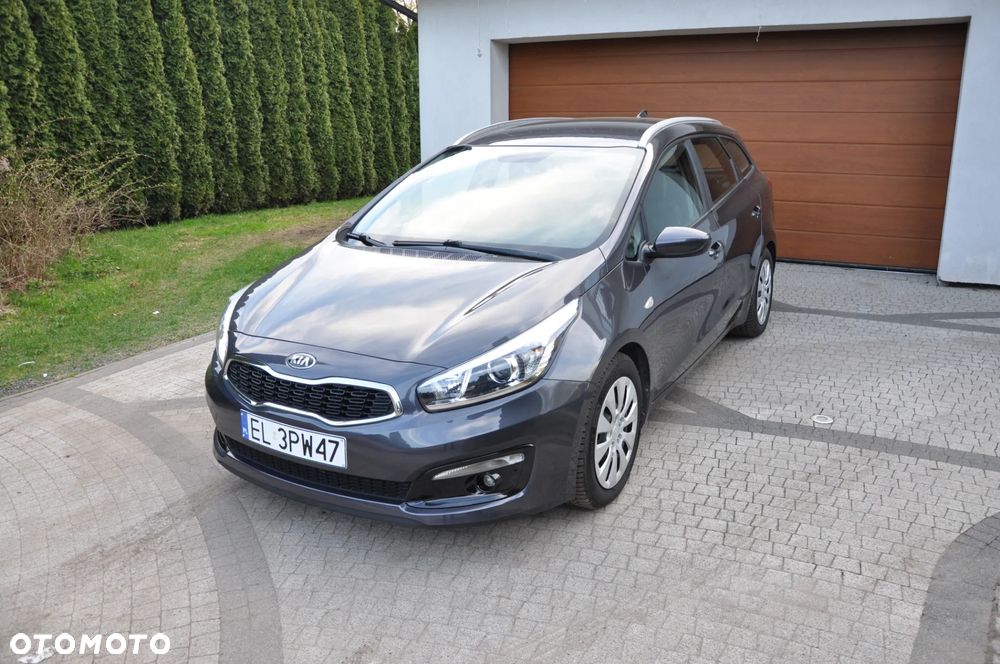 Kia Ceed 1.4 L - 5