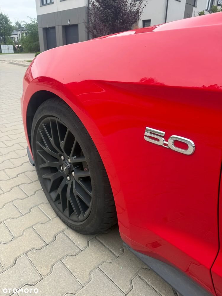 Ford Mustang - 4