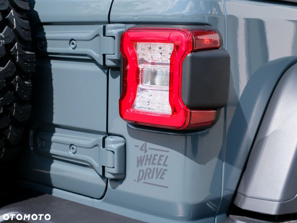 Jeep Wrangler - 15