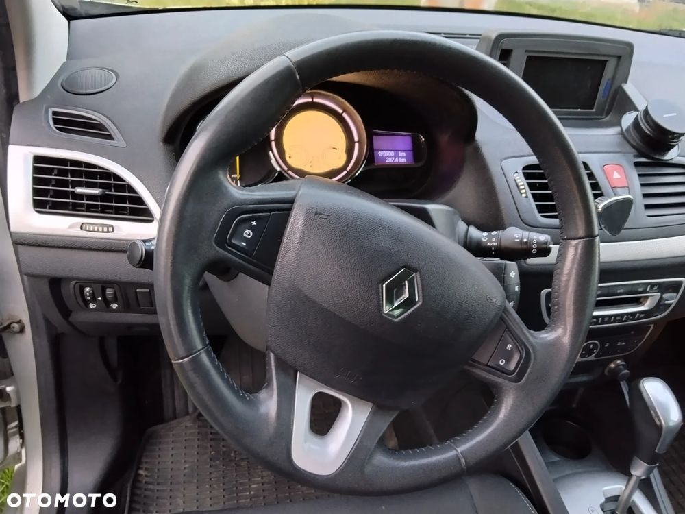 Renault Megane 2.0 16V Privilege CVT - 8