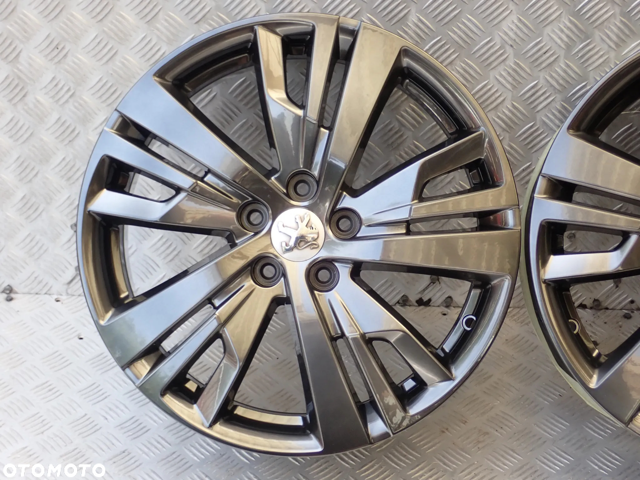 FELGI ALUMINIOWE PEUGEOT 3008 / 5008 7,5JX18  ET 49  5X108  9809687377  3000 ZŁ  (OVO) - 4