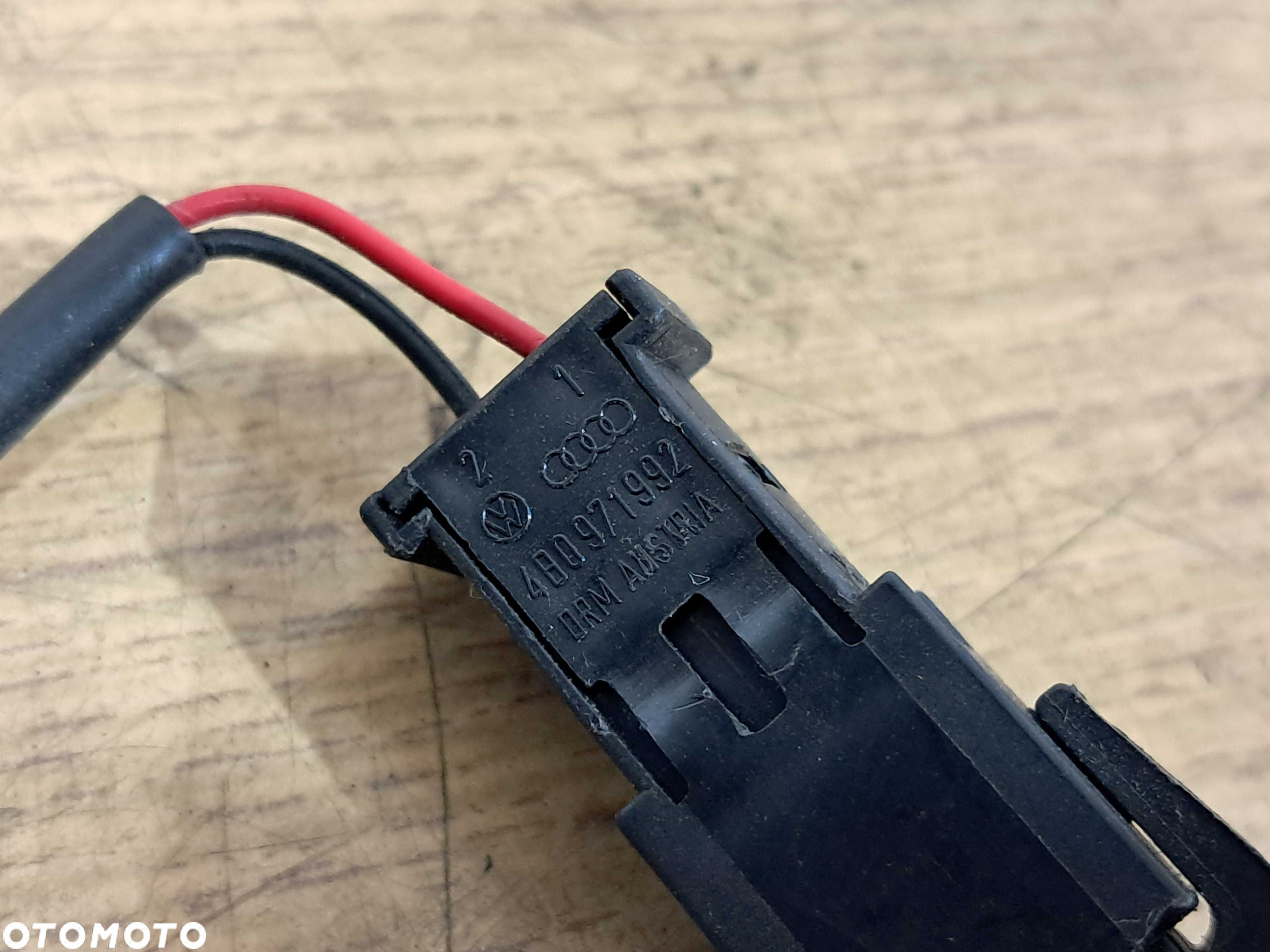 Podświetlanie podświetlenie podłokietnika LED AUDI A4 B6 B7 - 4