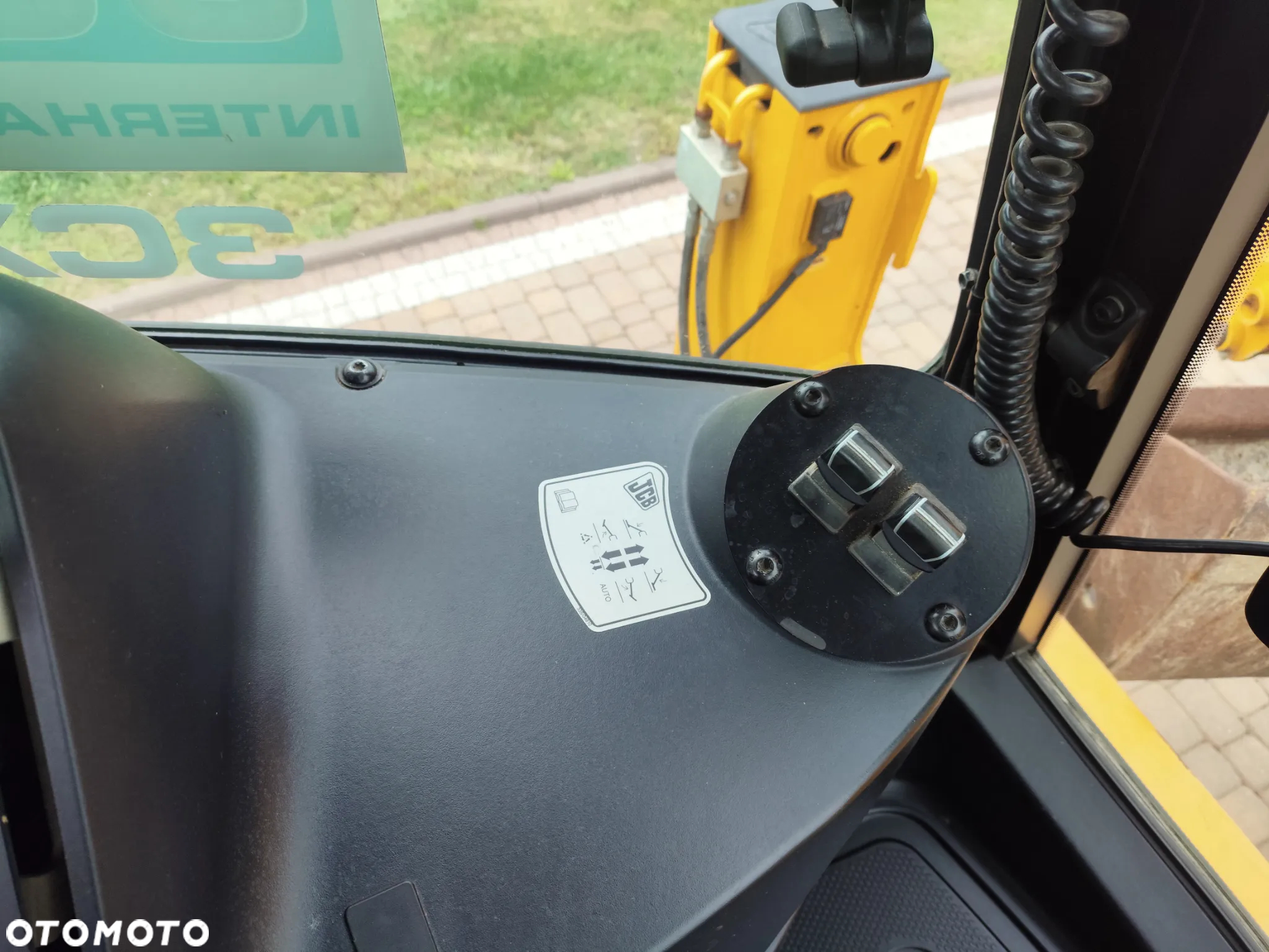 JCB 3CX CONTRAKTOR / bez  DPF I ADBLUE / JOYSTICK / SALONOWA / 2300 MTG / - 31