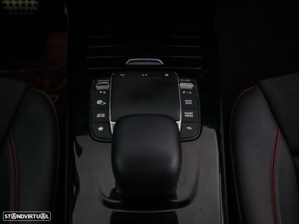 Mercedes-Benz A 250 e AMG Line - 30