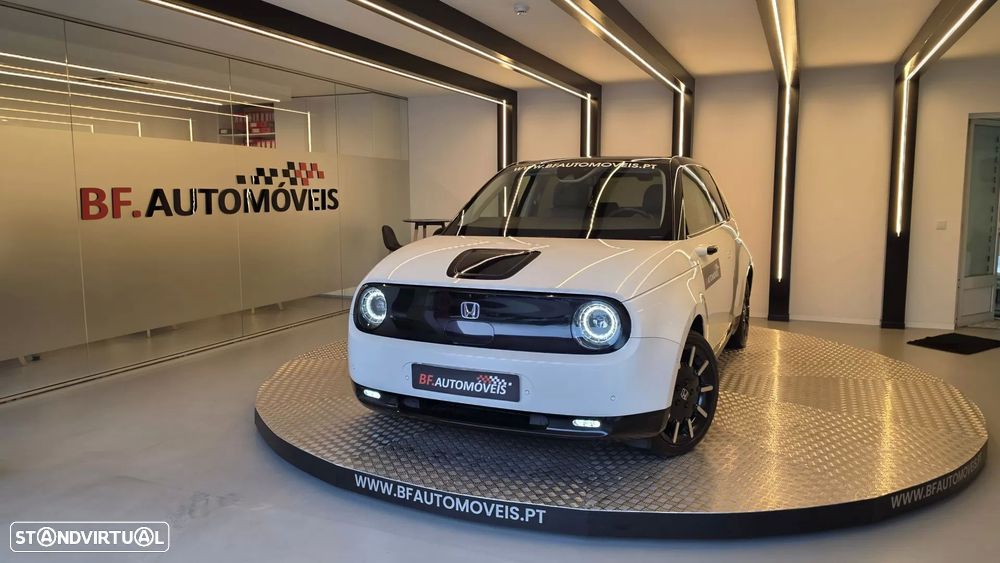 Honda e Advance (17") - 11