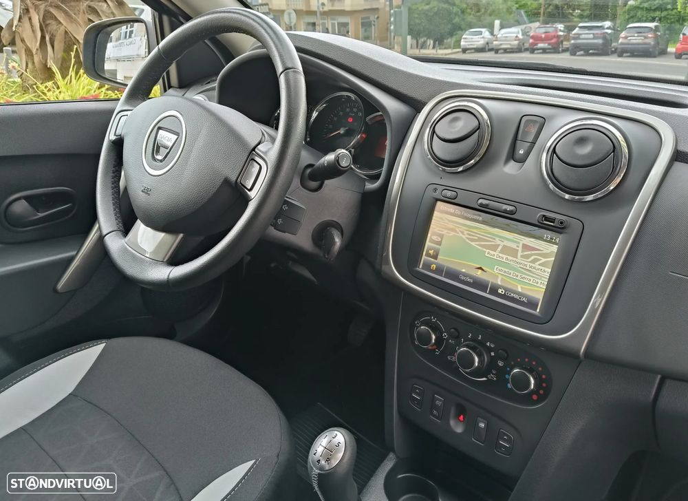 Dacia Sandero 0.9 TCe Stepway - 16