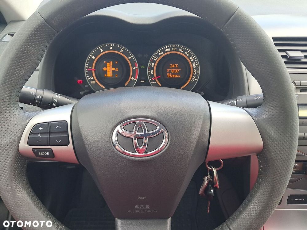 Toyota Corolla 1.6 Premium - 16