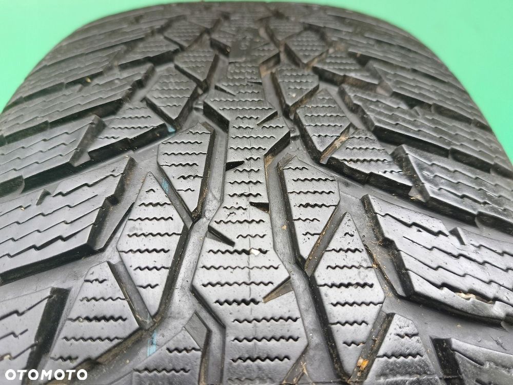 NOKIAN WR D4 225/60/16, 1 szt 7 mm - 1