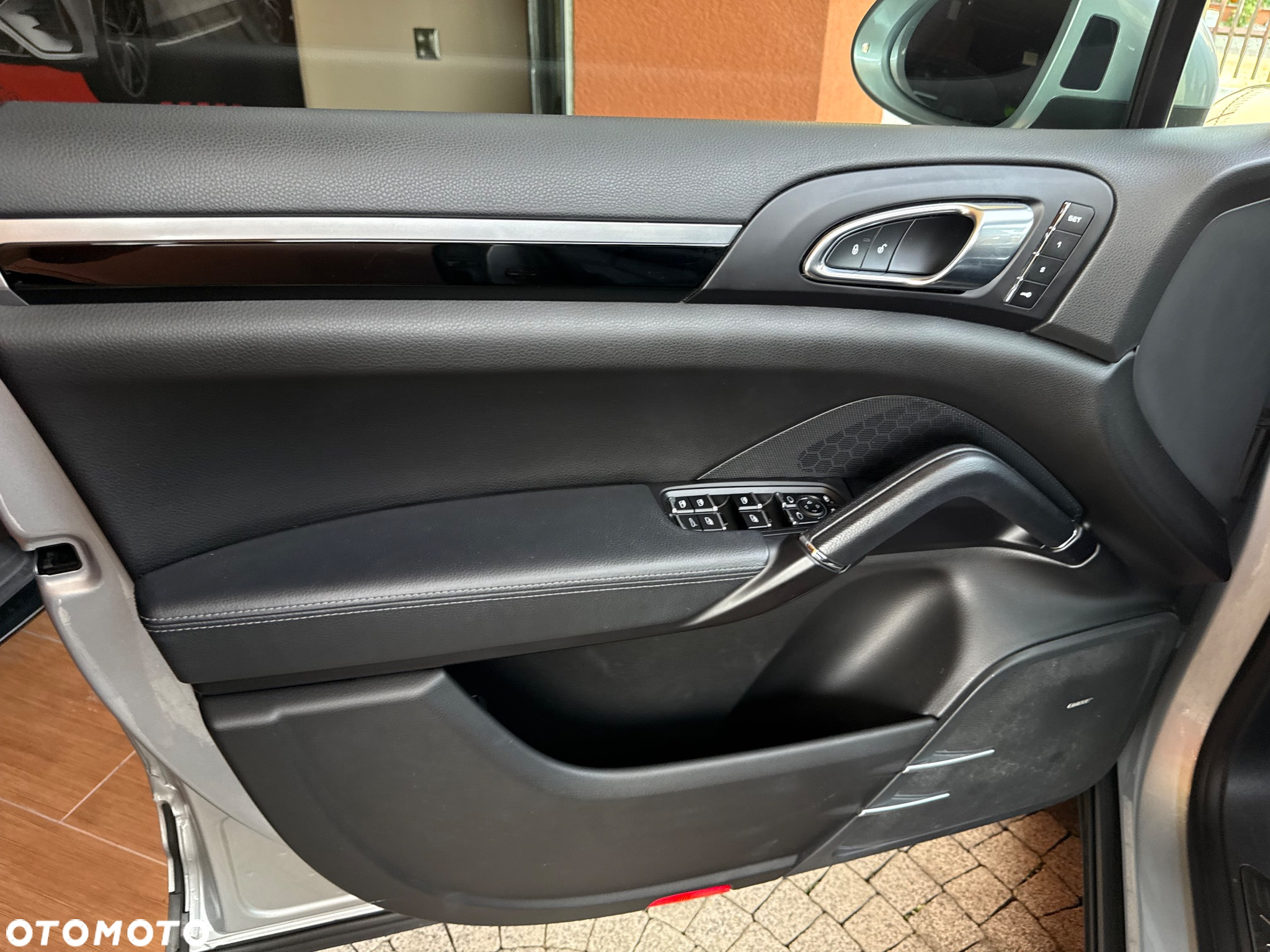 Porsche Cayenne Platinum Edition - 7
