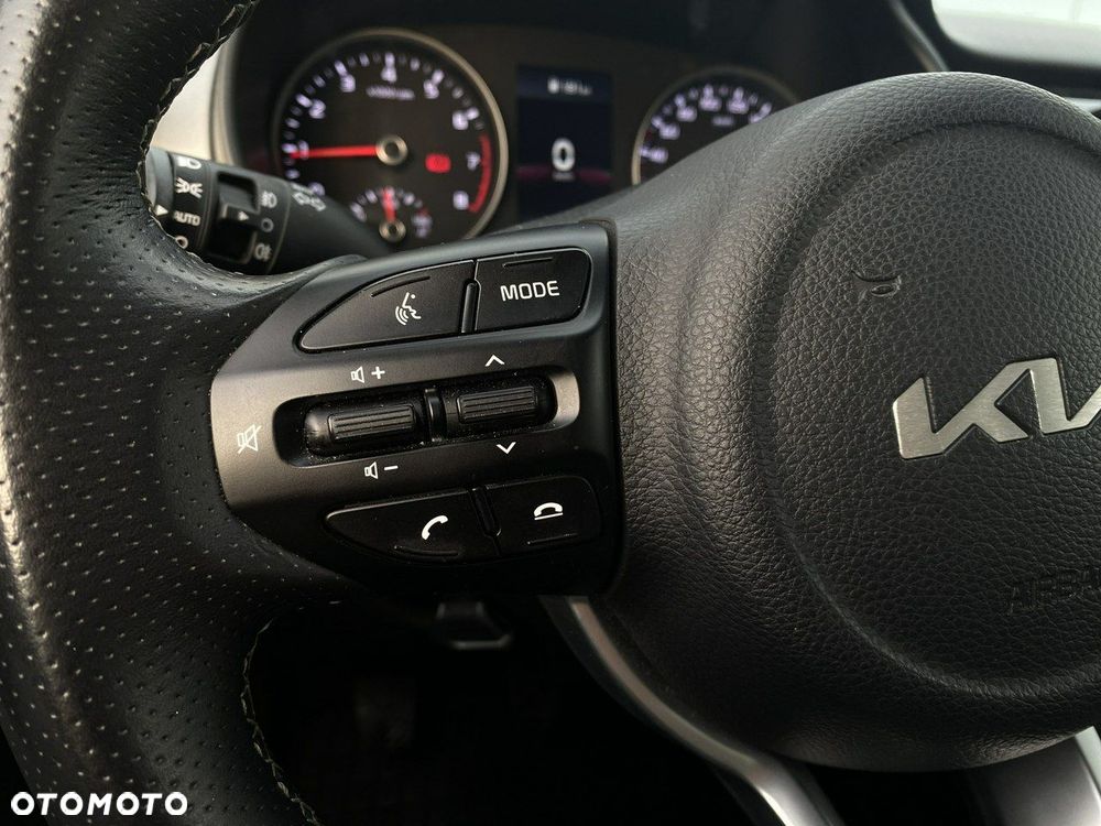 Kia Stonic 1.0 T-GDI L - 22