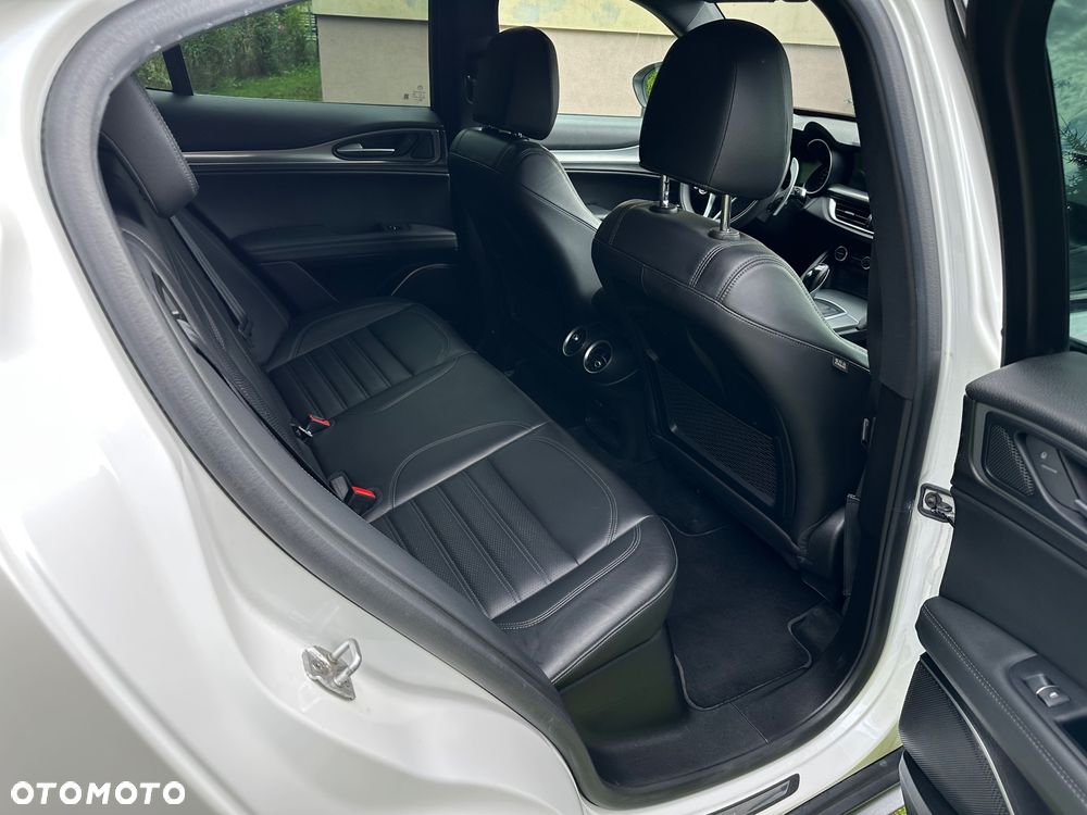 Alfa Romeo Stelvio 2.2 JTDM Veloce Q4 - 9