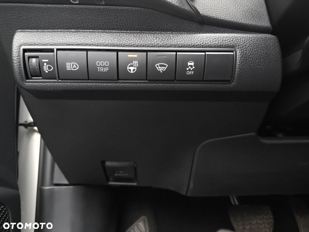 Toyota Corolla 1.8 Hybrid Style - 22