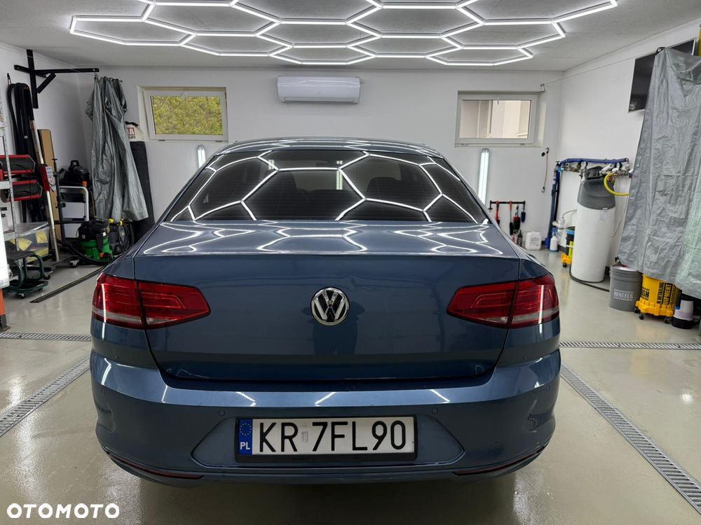 Volkswagen Passat 2.0 TDI BMT Comfortline - 10