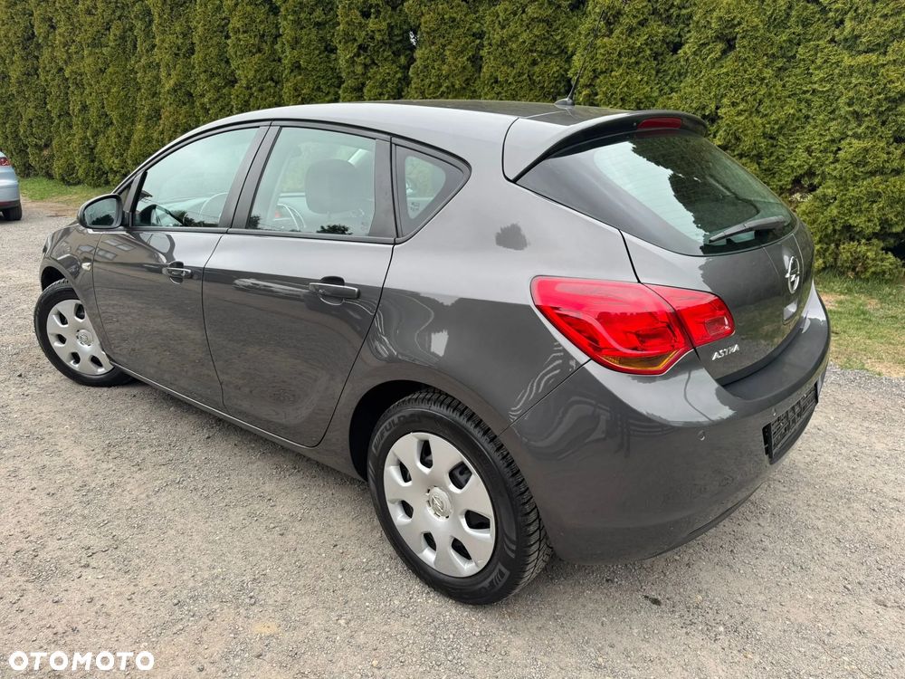 Opel Astra 1.6 Active - 33
