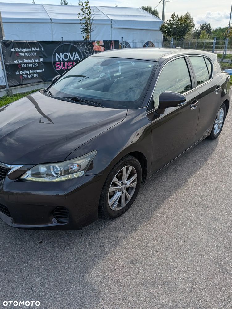 Lexus CT - 1