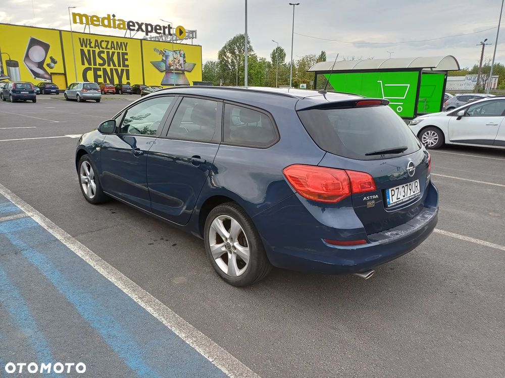 Opel Astra 1.4 Turbo Sport - 2