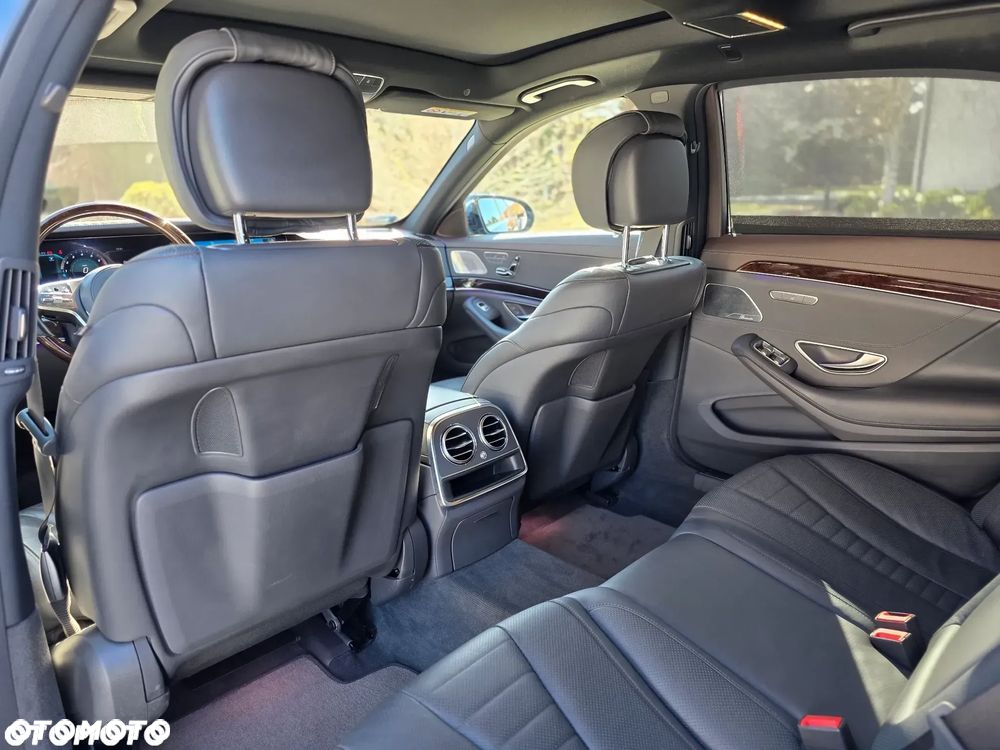 Mercedes-Benz Klasa S 560 4-Matic L 9G-TRONIC - 26