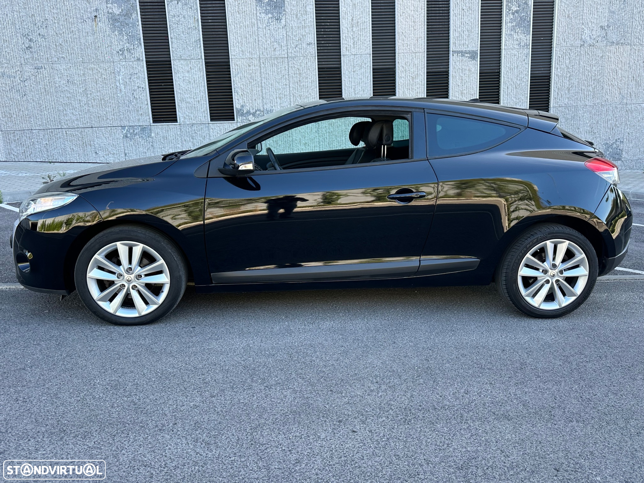 Renault Mégane Coupe 1.5 dCi Dynamique S - 2