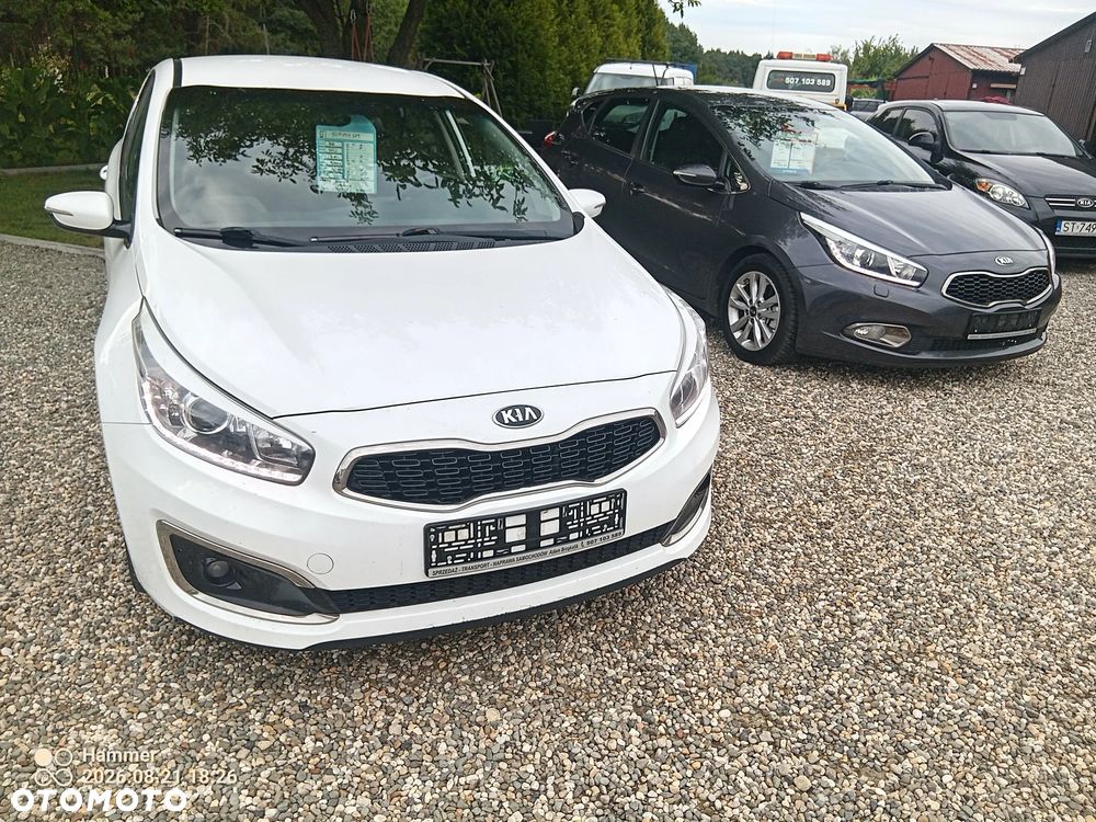 Kia Ceed 1.6 CRDi 136 ISG Edition 7 - 9