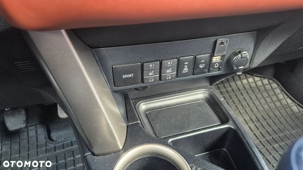 Toyota RAV4 2.0 D-4D Premium - 12