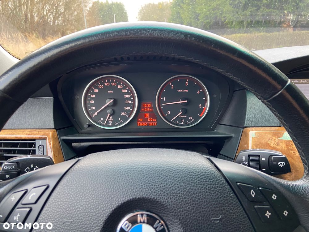 BMW Seria 5 530d Edition Sport - 10