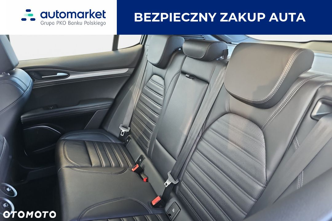 Alfa Romeo Stelvio 2.0 Turbo Veloce Q4 - 12