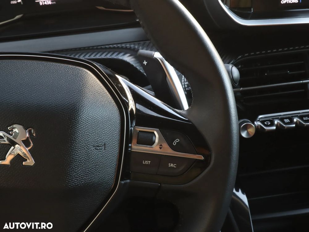 Peugeot 2008 PureTech 130 EAT8 Allure Pack - 22