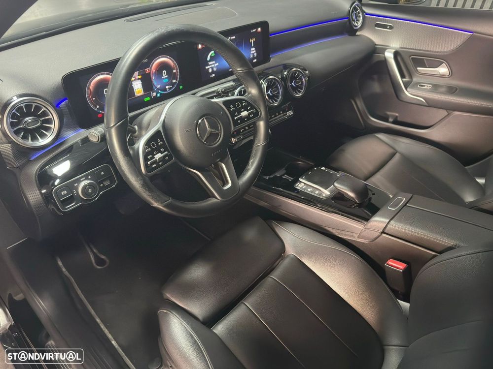 Mercedes-Benz A 250 - 11