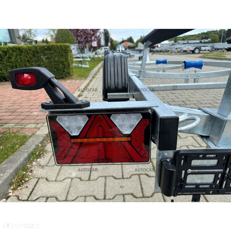 Autocar Transport ambacatiuni Peridoc cu o singura axa P750-5.6 lux - 13
