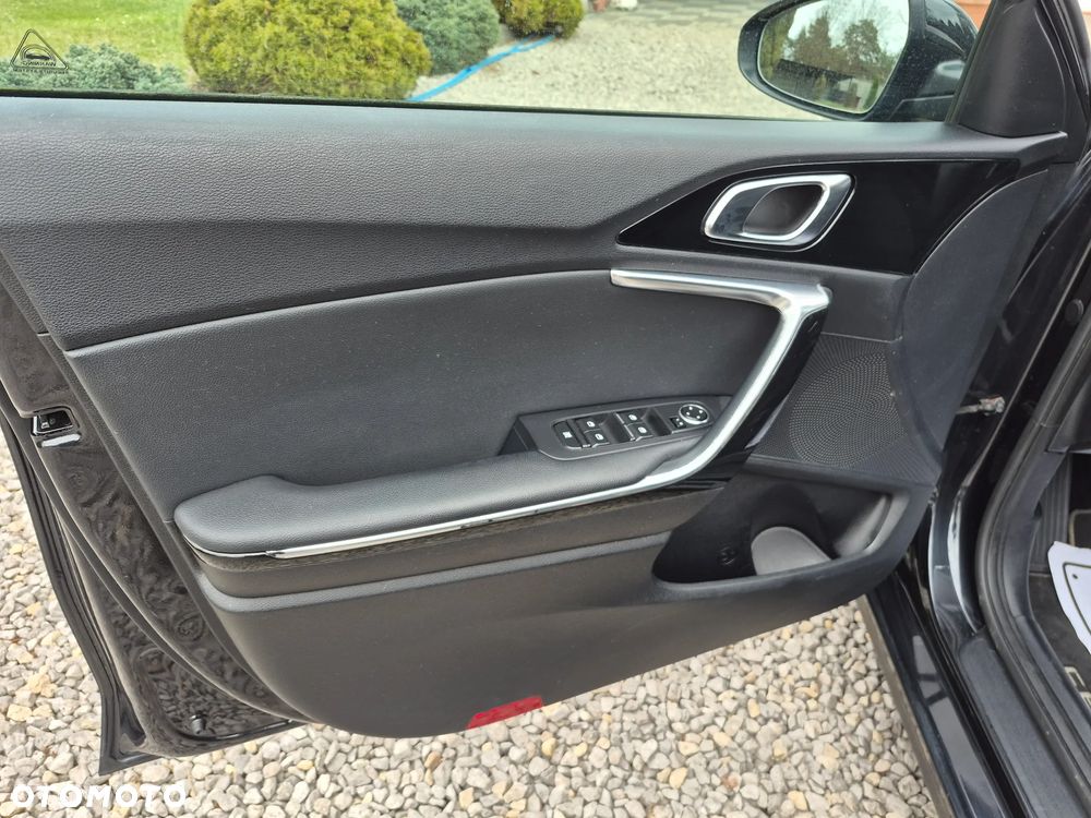 Kia Ceed 1.4 T-GDI OPF Spirit - 16