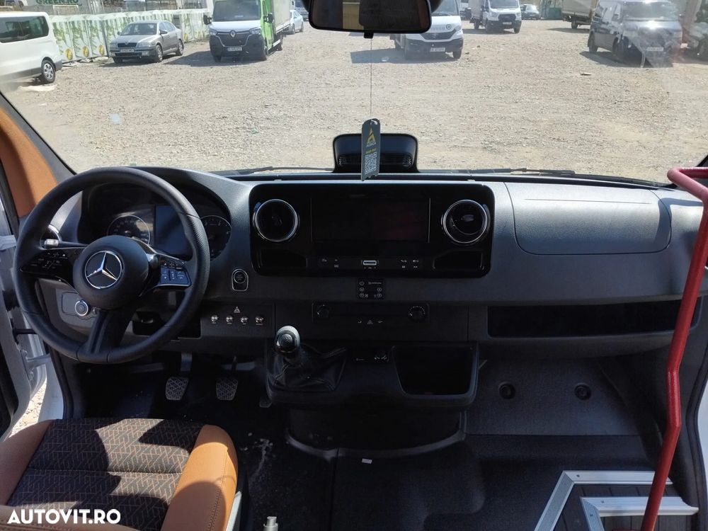 Mercedes-Benz Sprinter - 5