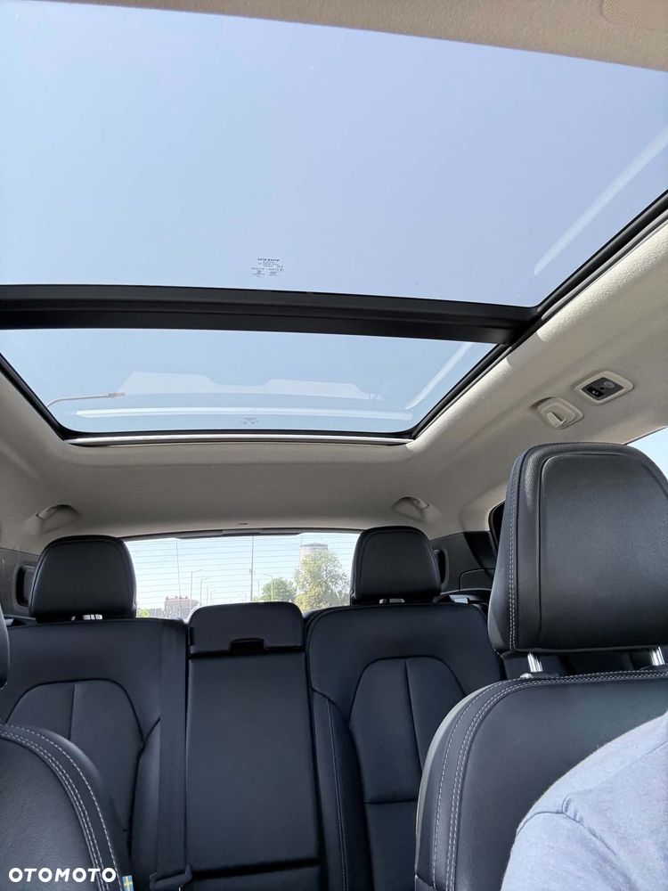 Volvo XC 40 T5 AWD R-Design - 3