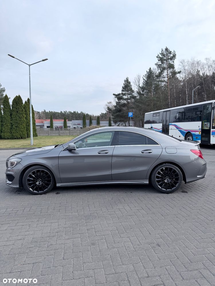 Mercedes-Benz CLA 250 Sport 7G-DCT - 4