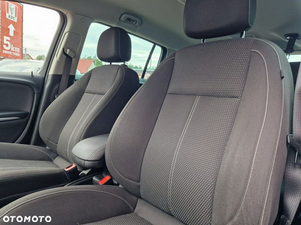 Opel Zafira 1.4 Turbo (ecoFLEX) Start/Stop ON - 19