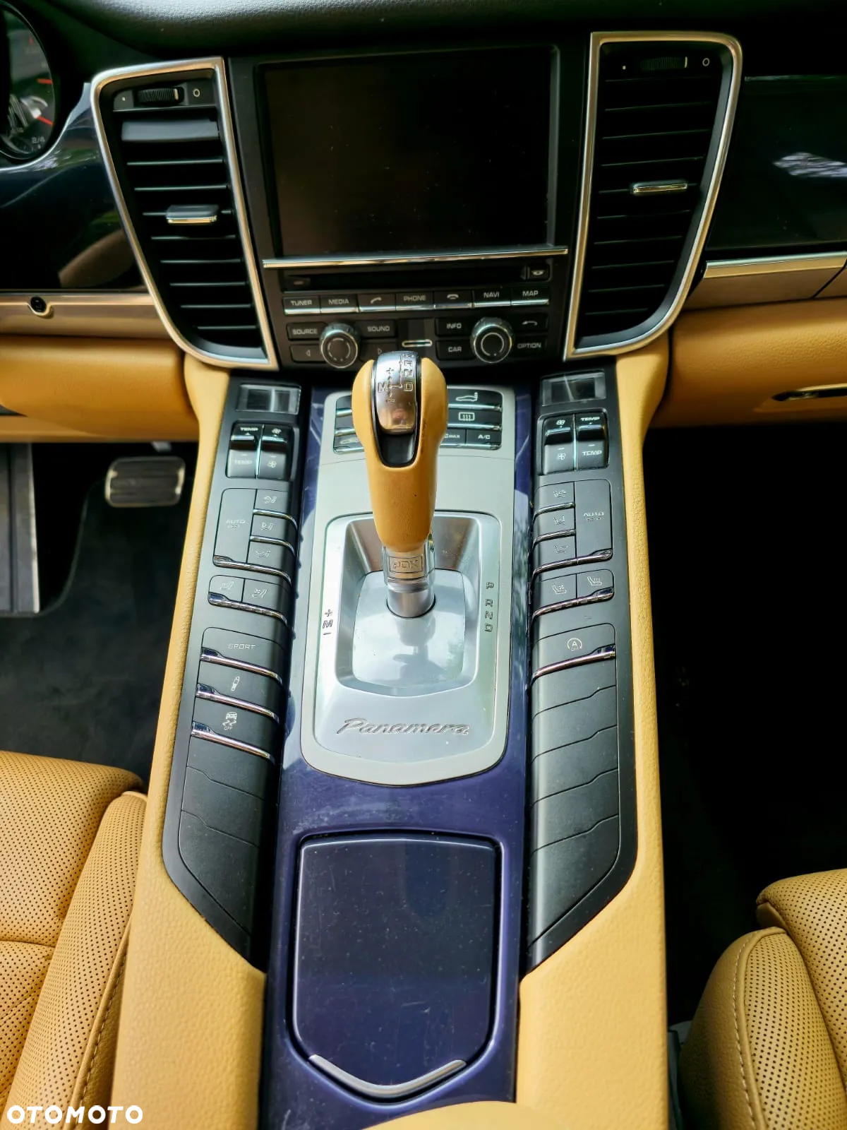 Porsche Panamera 4 PDK Edition - 25