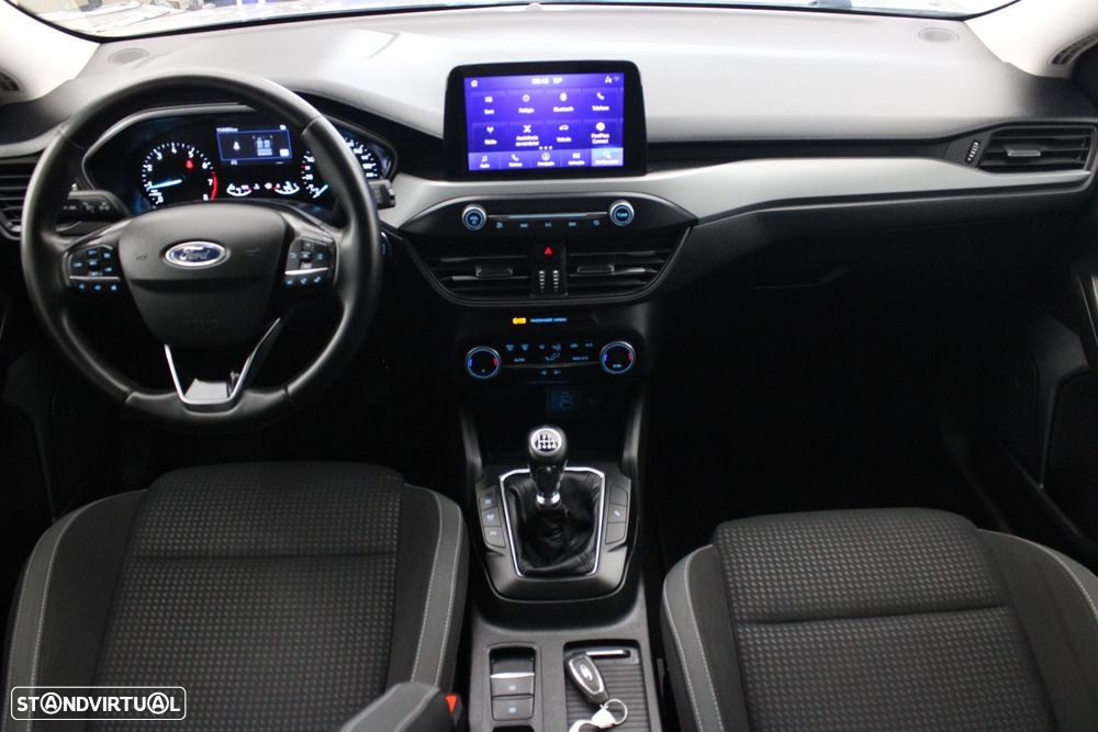 Ford Focus 1.0 EcoBoost MHEV Connected Design — fotografia 7