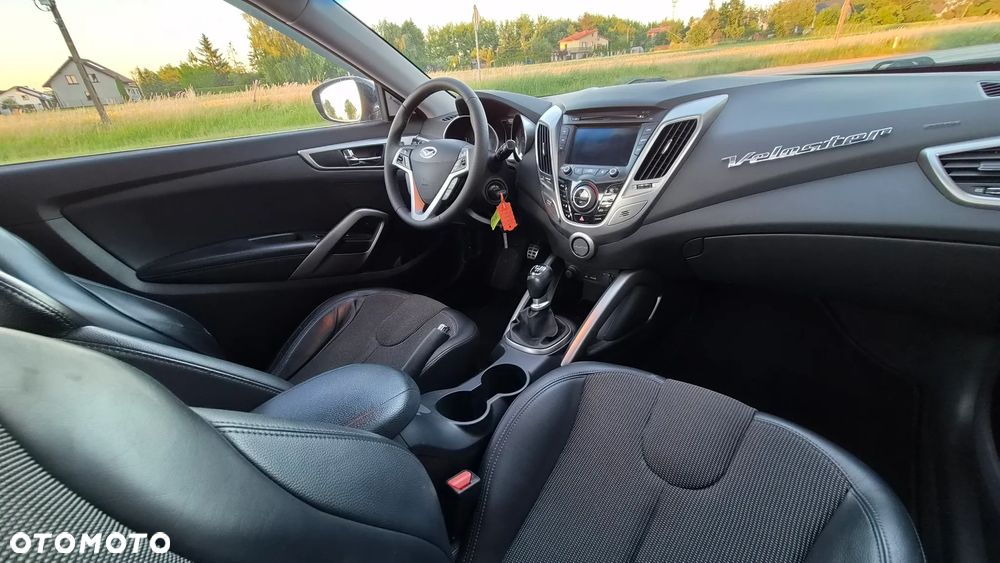 Hyundai Veloster 1.6 GDI Premium - 21