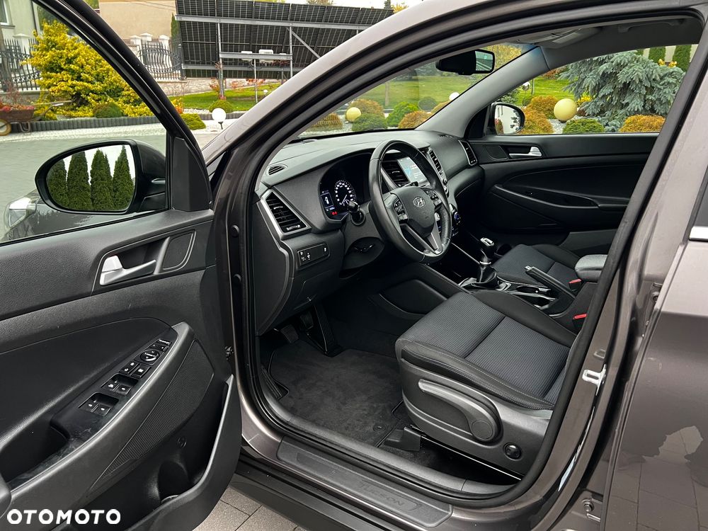 Hyundai Tucson blue 1.6 GDi 2WD Navi - 16