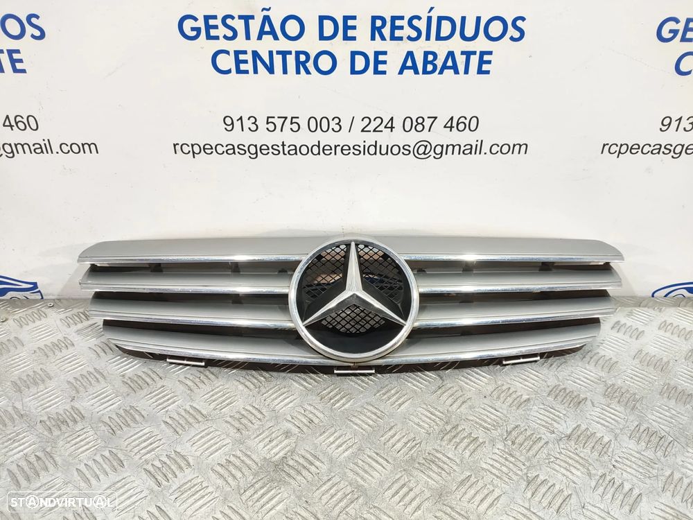 Grelha Central Pará-choques Frente Frontal Mercedes Benz CLK C209 Original - 1