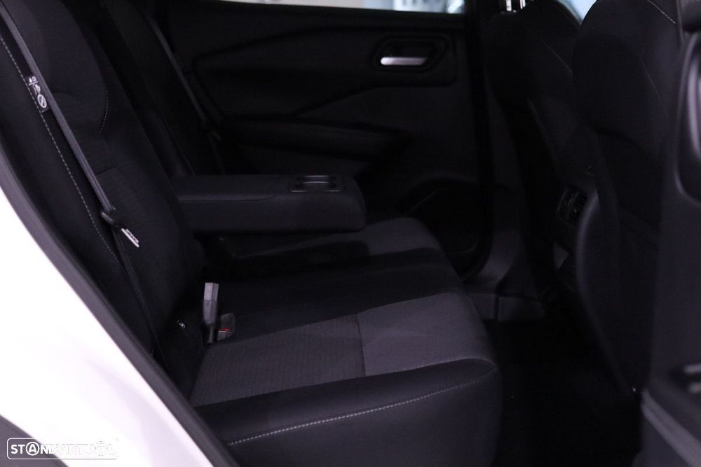 Nissan Qashqai 1.3 DIG-T N-GO - 23