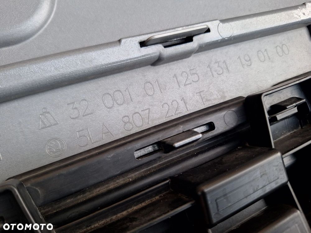 SKODA ENYAQ LIFT 25- KOLOR: LF7C GRAPHITE GREY NIE KLEJONY! ZDERZAK PRZÓD PRZEDNI ORYG. 5LA807221T WYSYŁKA KRAJ-EUROPA - 14