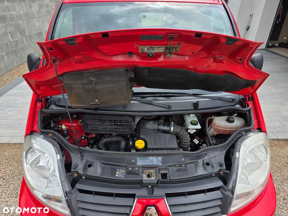 Renault Trafic - 23