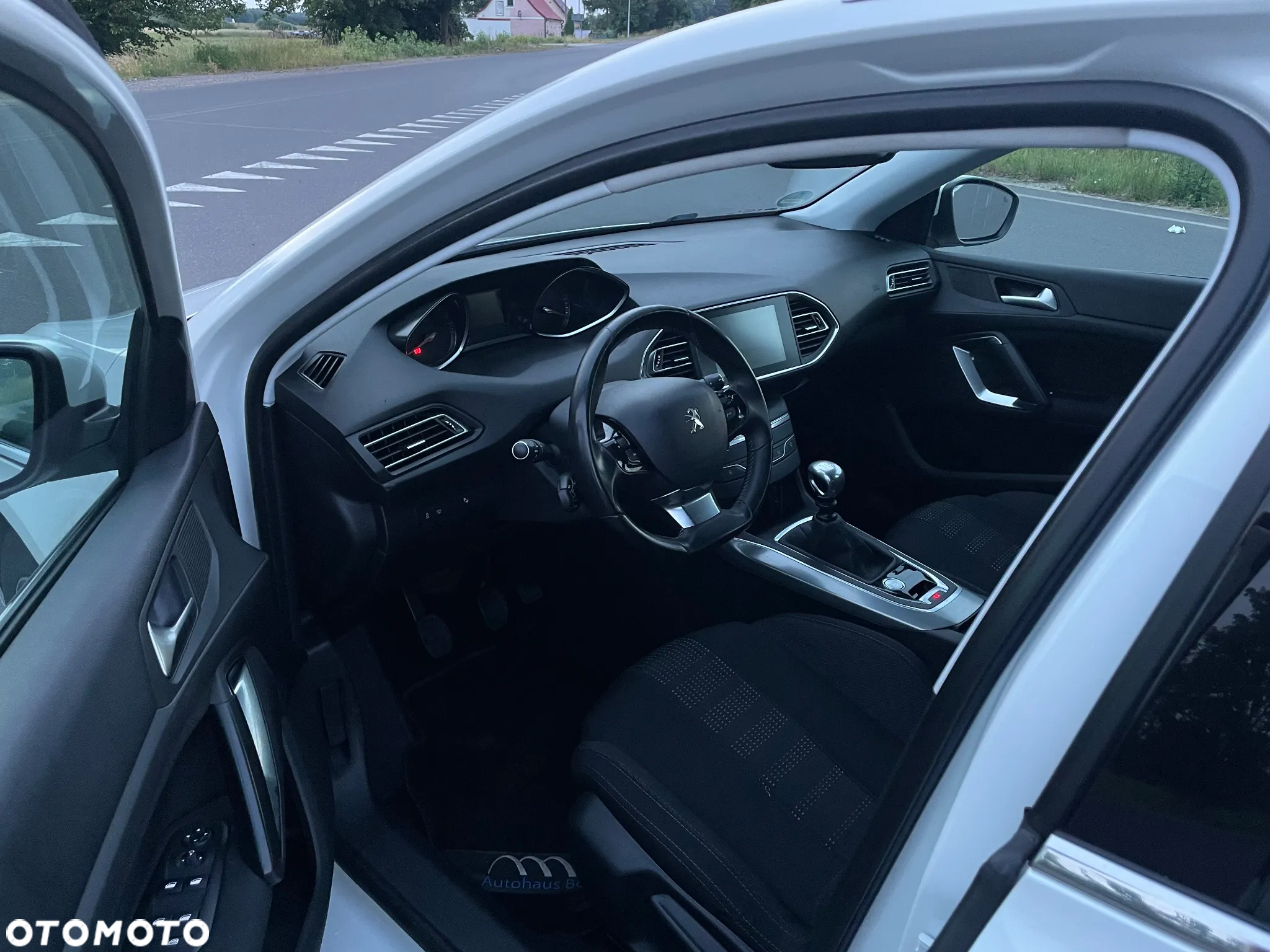 Peugeot 308 SW 1.6 BlueHDi Business Line S&S - 8