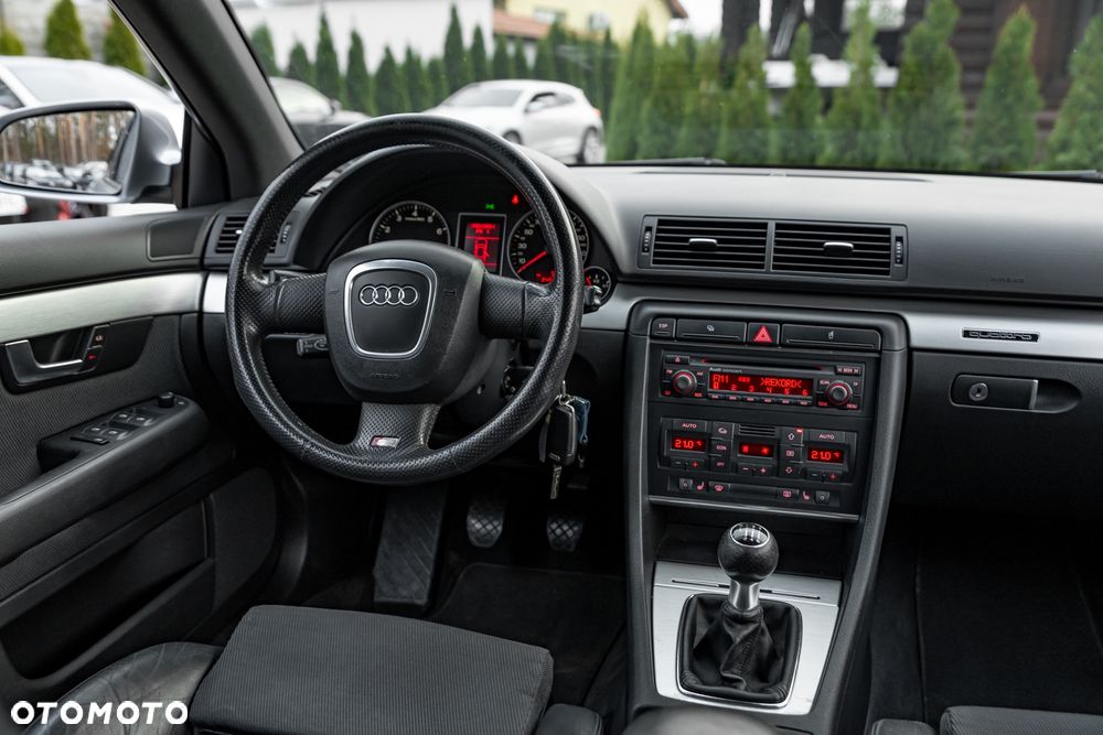 Audi A4 Avant 1.8 T quattro - 24